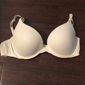 White 36C Victoria Secret Pink Push-up Bra